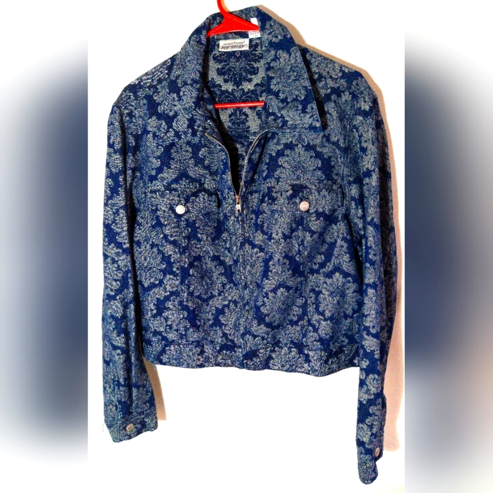 NEWPORT NEWS JEANOLOGY WOMEN'S MISSES SIZE 20 BLUE JEAN JACKET METALLIC PAISLEY.